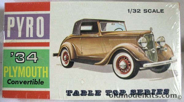 Pyro 1/32 1934 Plymouth 6 Cylinder Convertible, C335-60 plastic model kit